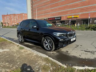2019 BMW X5 30d IV (G05/G18), чёрный, 5750000 рублей, вид 3