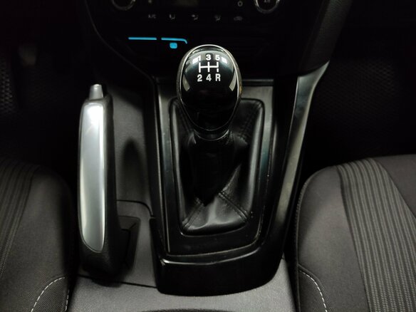 2012 Ford Focus III, белый, 740000 рублей - вид 12