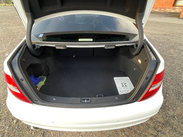 2013 Mercedes-Benz C-Класс 180 BlueEFFICIENCY III (W204) Рестайлинг, белый, 1570000 рублей - вид 13