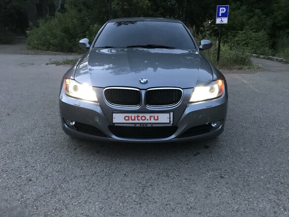 2011 BMW 3 серии 325i V (E90/E91/E92/E93) Рестайлинг, серебристый - вид 3