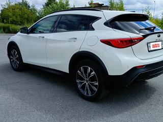 2017 Infiniti QX30, белый, 2470000 рублей, вид 4