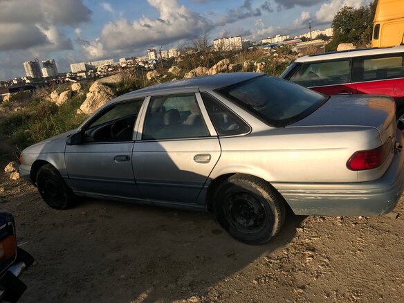 1992 Ford Taurus II, серый - вид 4