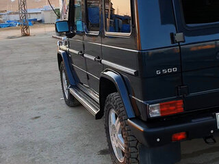 2000 Mercedes-Benz G-Класс 500 Euro 2 II (W463), чёрный, 9999999 рублей, вид 3