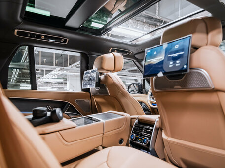 2025 Land Rover Range Rover P530 MHEV V, синий, 21185000 рублей, вид 3
