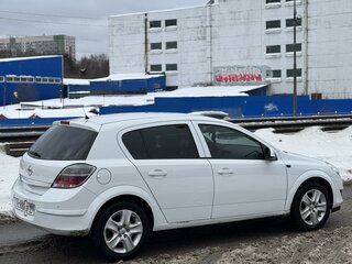 2013 Opel Astra H Рестайлинг, белый, 870000 рублей, вид 2