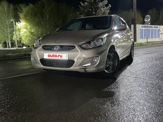 2013 Hyundai Solaris I, бежевый, 819999 рублей, вид 2