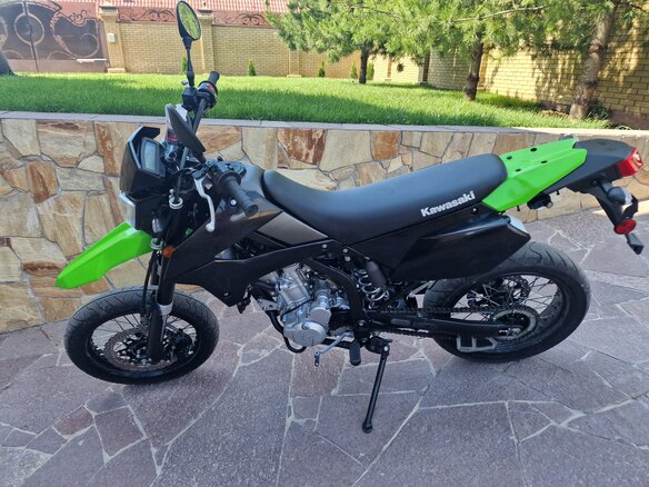 2021 Kawasaki KLX 250, зелёный, 510000 рублей - вид 1