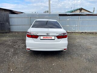 2016 Toyota Camry VII (XV50) Рестайлинг, белый, 1560000 рублей, вид 5