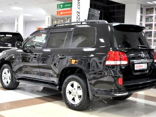 2007 Toyota Land Cruiser 200 Series, чёрный, 3500000 рублей, вид 3