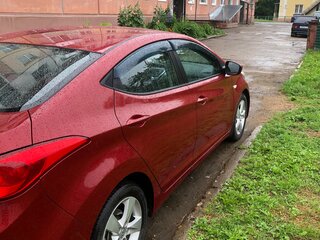 2011 Hyundai Elantra V (MD), красный, 1000000 рублей, вид 2