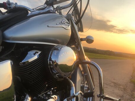 2003 Honda Shadow 750, серебристый, 600000 рублей, вид 2