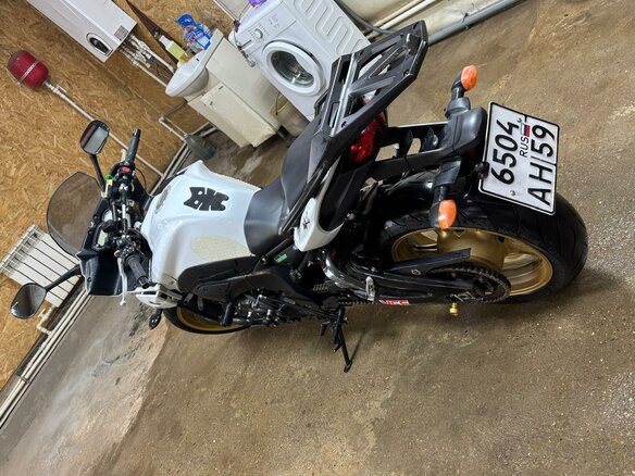 2011 Yamaha FZ8, белый, 620000 рублей - вид 6