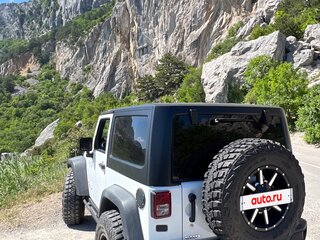 2011 Jeep Wrangler III (JK), белый, 3900000 рублей, вид 4