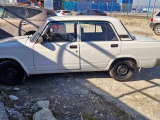 2010 Lada (ВАЗ) 2105, белый, 270000 рублей, вид 4