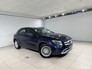 2018 Mercedes-Benz GLA 200 I (X156) Рестайлинг, синий, 1620000 рублей, вид 3