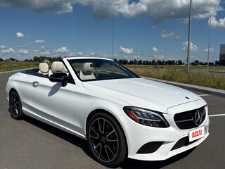 2019 Mercedes-Benz C-Класс 300 IV (W205) Рестайлинг, белый, 2300000 рублей, вид 3