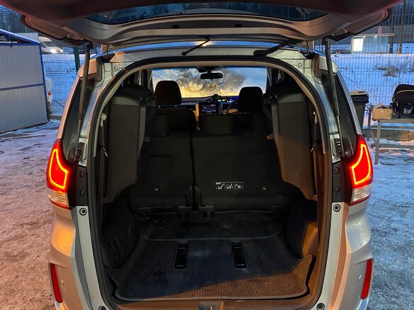 2019 Honda Freed II, серый, 1400000 рублей - вид 21