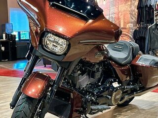 2024 Harley-Davidson CVO Street Glide, пурпурный, 4950000 рублей, вид 1