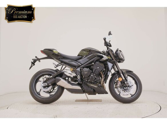 2025 Triumph Street Triple, чёрный, 1477000 рублей - вид 1