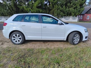 2010 Audi A3 II (8P) Рестайлинг 2, белый, 770000 рублей, вид 2