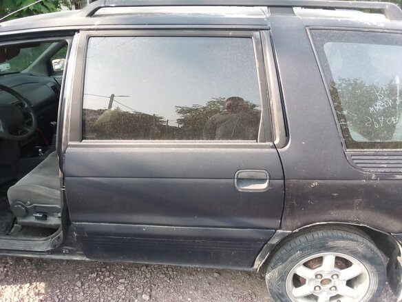 1998 Mitsubishi Space Wagon II, синий - вид 11