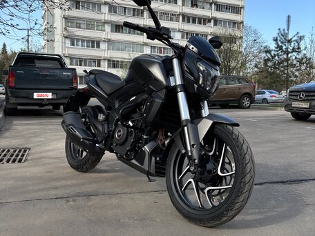 2021 Bajaj Dominar 400, чёрный, 380000 рублей, вид 3