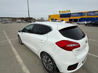 2018 Kia Ceed II Рестайлинг, белый, 1350000 рублей, вид 4