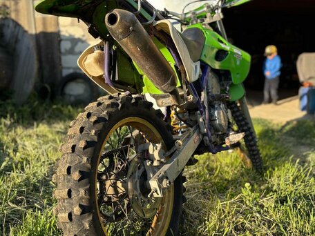 1993 Kawasaki KLX 250, зелёный, 200000 рублей, вид 4