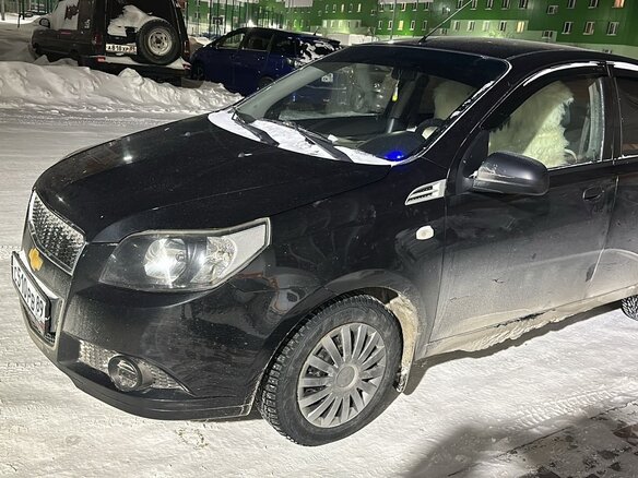 2011 Chevrolet Aveo I Рестайлинг, чёрный, 620000 рублей - вид 3