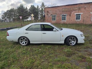 1999 Nissan Laurel VIII (C35), бежевый, 750000 рублей, вид 2