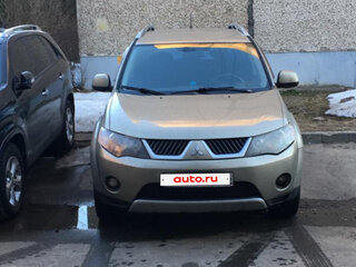 2008 Mitsubishi Outlander II, бежевый, 850000 рублей, вид 1