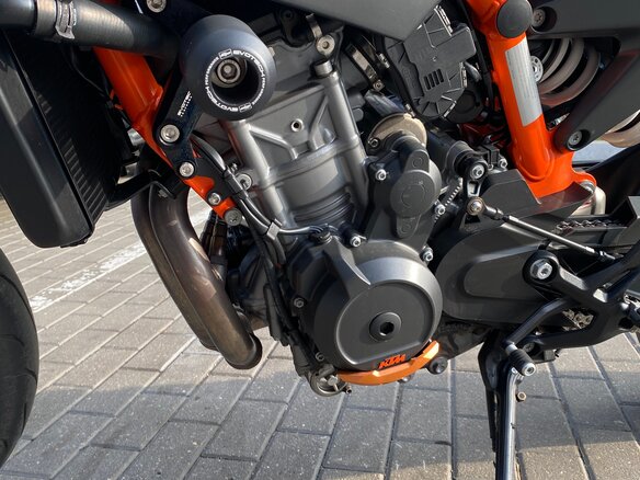 2021 KTM 890 Duke R, белый, 770000 рублей - вид 16