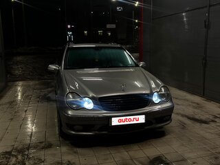 2006 Mercedes-Benz C-Класс 230 II (W203) Рестайлинг, серый, 1050000 рублей, вид 2