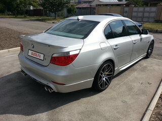 2007 BMW 5 серии 525i V (E60/E61), серебристый, 2770000 рублей, вид 4