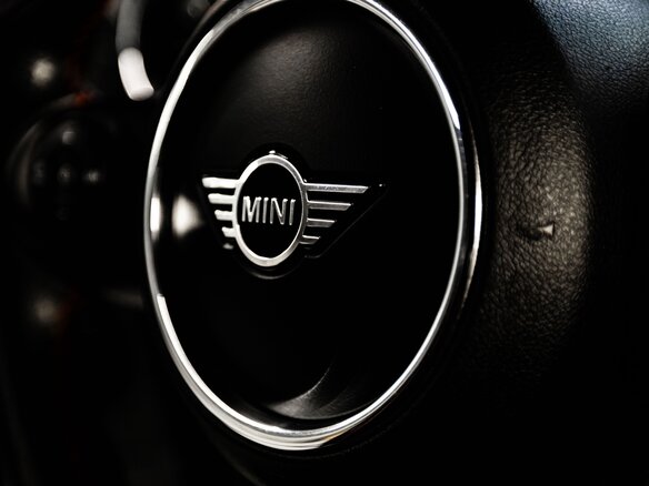 2019 Mini Hatch JCW III (F55/F56) Рестайлинг, зелёный, 2500000 рублей - вид 33