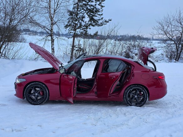 2017 Alfa Romeo Giulia II (952), красный, 3000000 рублей - вид 12