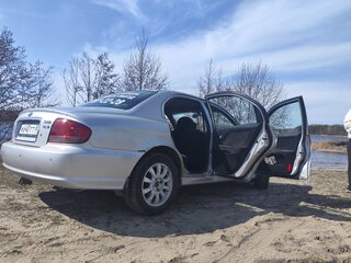 2007 Hyundai Sonata ТагАЗ IV (EF) Рестайлинг, серебристый, 450000 рублей, вид 4
