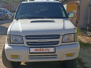 2000 Isuzu Bighorn II, белый, 800000 рублей, вид 1