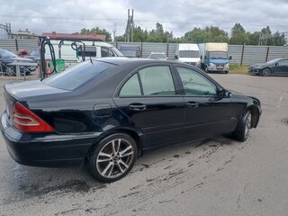 2003 Mercedes-Benz C-Класс 200 II (W203), чёрный, 600000 рублей, вид 4