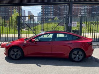 2022 Tesla Model 3 Standart Plus I, красный, 2550000 рублей, вид 4