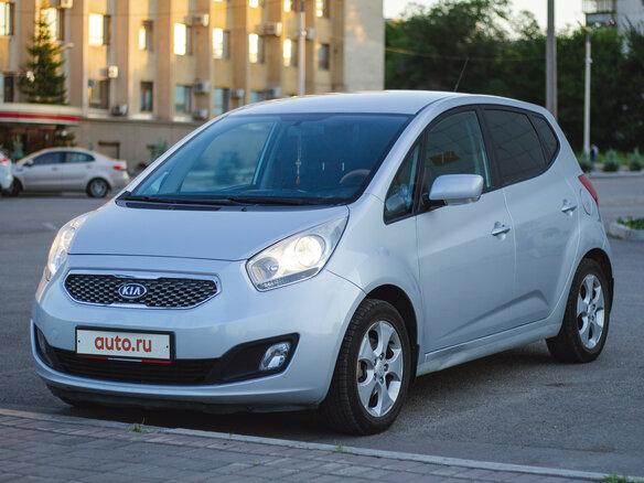 2011 Kia Venga I, серебристый - вид 1