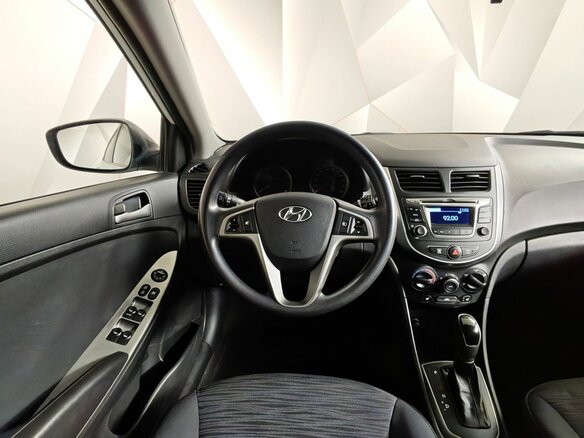 2015 Hyundai Solaris I Рестайлинг, белый - вид 16