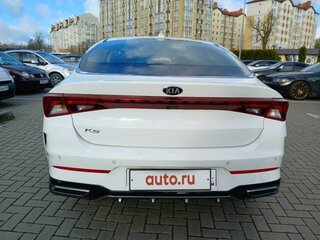 2021 Kia K5 III, белый, 2100000 рублей, вид 2