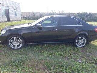 2012 Mercedes-Benz E-Класс 200 7G-Tronic IV (W212, S212, C207), чёрный, 1700000 рублей, вид 2