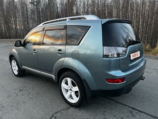 2007 Mitsubishi Outlander II, зелёный, 1500000 рублей, вид 4
