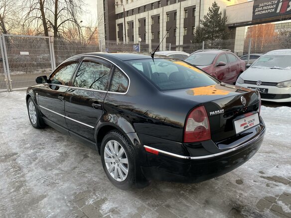 2003 Volkswagen Passat B5 Рестайлинг, чёрный - вид 4