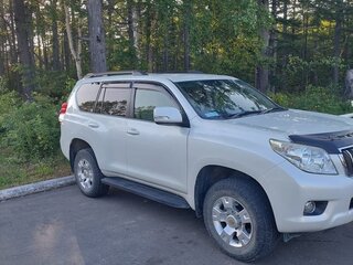 2009 Toyota Land Cruiser Prado 150 Series, белый, 3000000 рублей, вид 2