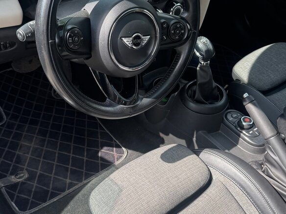 2017 Mini Hatch Cooper III (F55/F56), серый, 1999999 рублей - вид 8