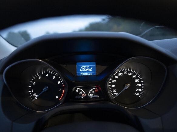 2013 Ford Focus III, белый, 800000 рублей - вид 13