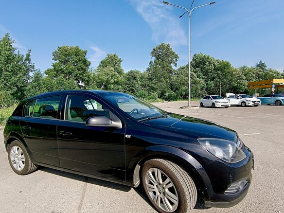 2009 Opel Astra H Рестайлинг, чёрный, 570000 рублей - вид 4